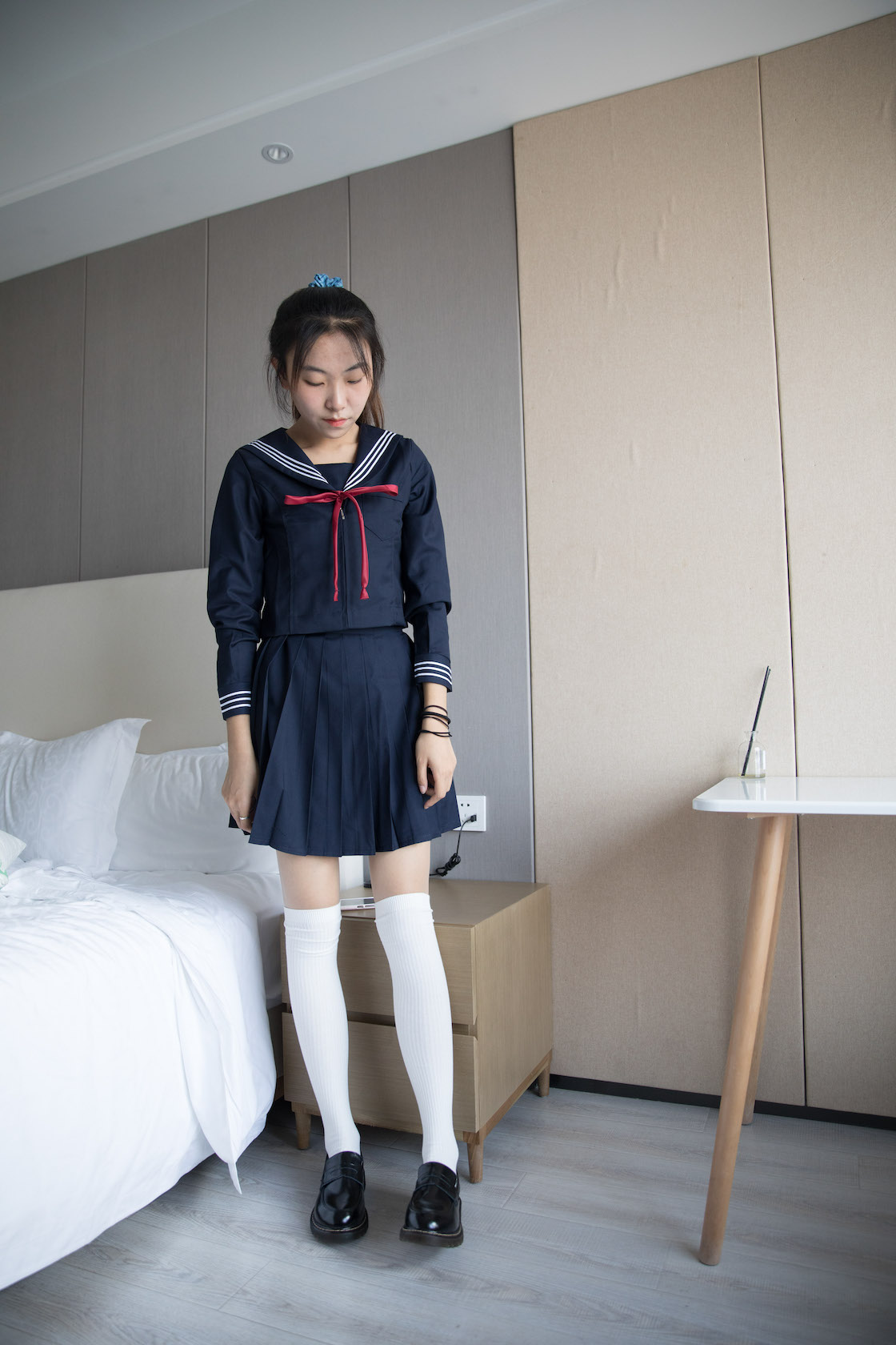 242期：elise-K制服、皮鞋、肉丝、过膝棉袜Ky.jpg