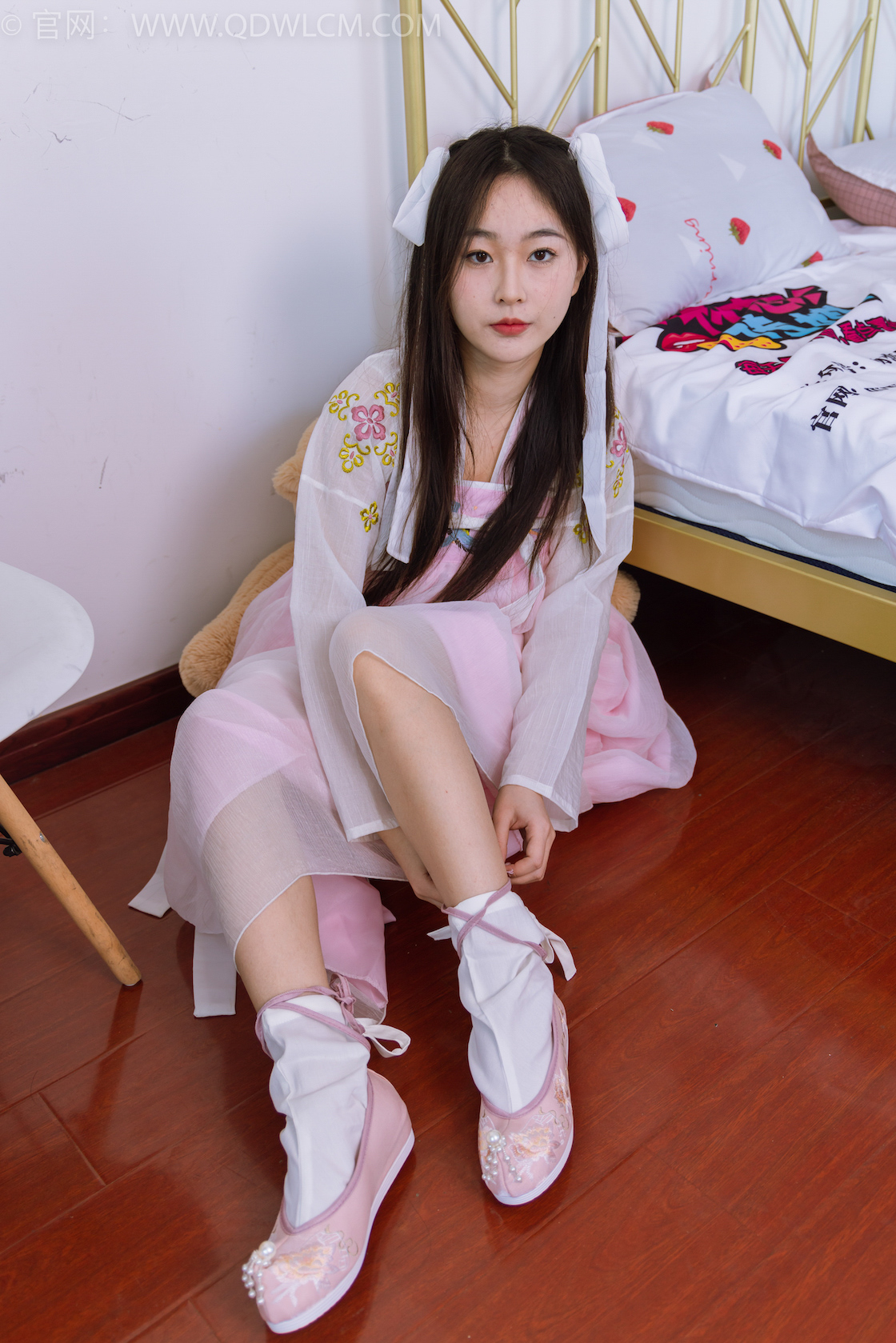 1484期：美兔-汉服、布鞋、白色足袋DI.jpg