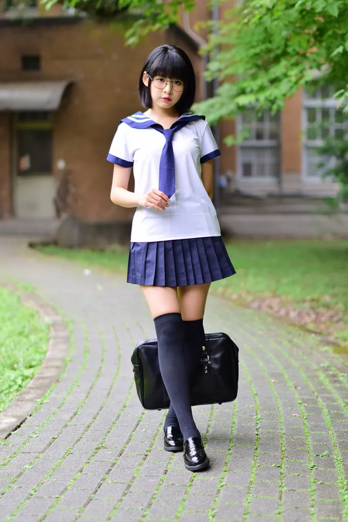 [街拍丝足] NO.171 海琳 学生制服[73P]AJ2K