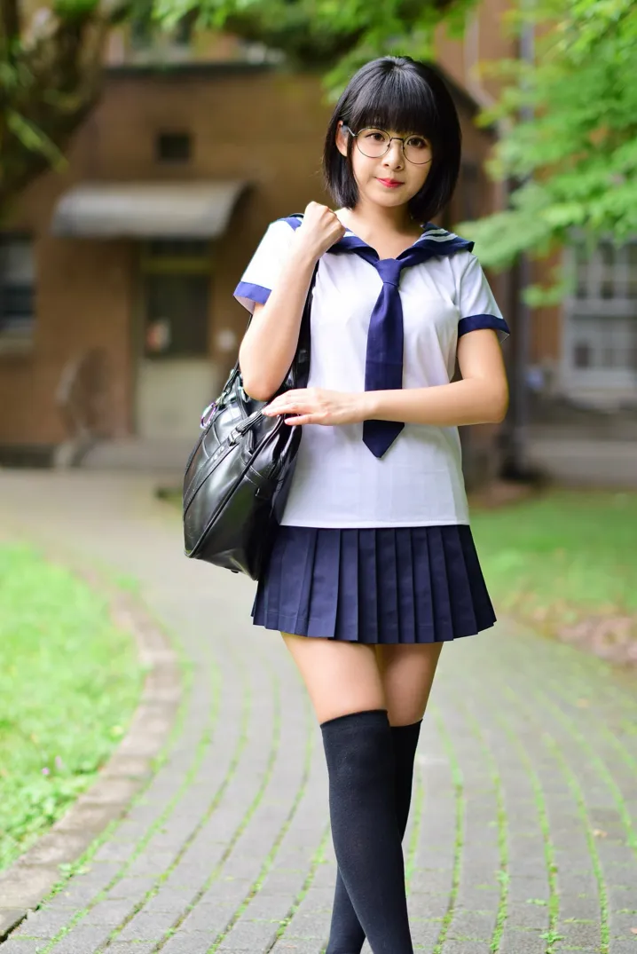 [街拍丝足] NO.171 海琳 学生制服[73P]AJ2K