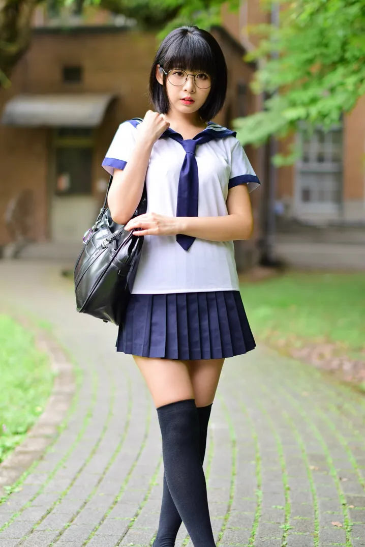 [街拍丝足] NO.171 海琳 学生制服[73P]AJ2K