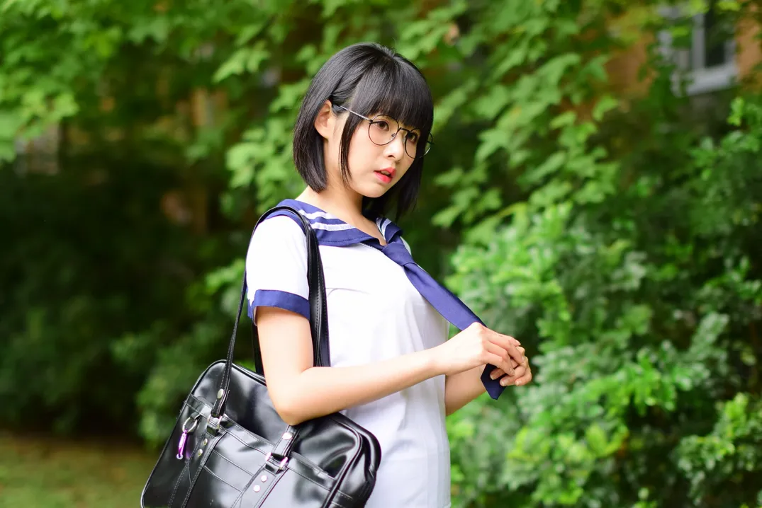 [街拍丝足] NO.171 海琳 学生制服[73P]AJ2K