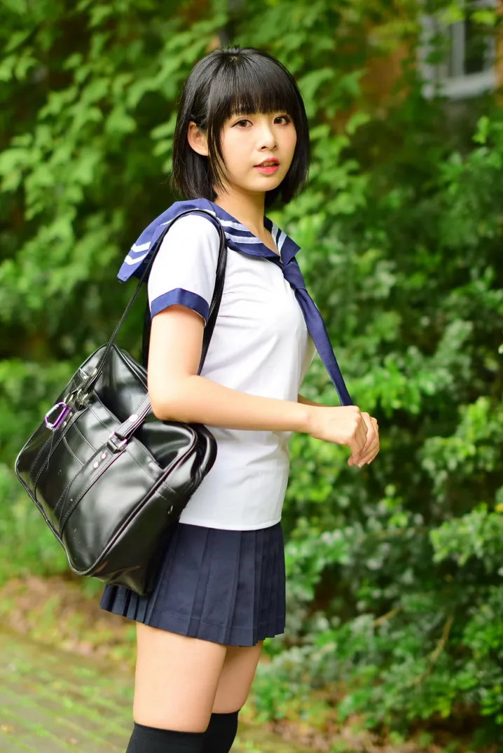 [街拍丝足] NO.171 海琳 学生制服[73P]AJ2K