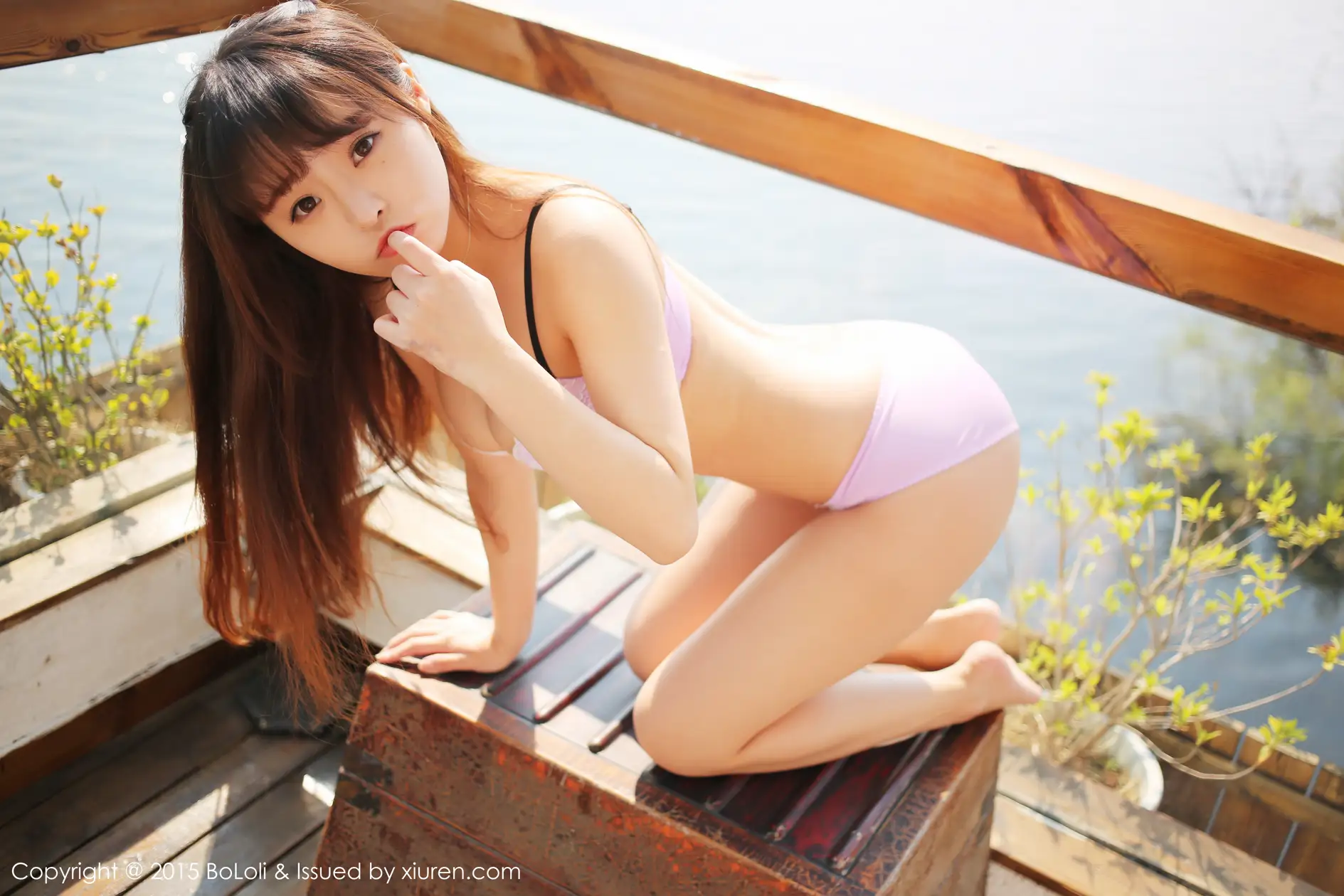 [波萝社] 2015.03.23 Vol.005 – 柳侑绮 [73P]MgNr