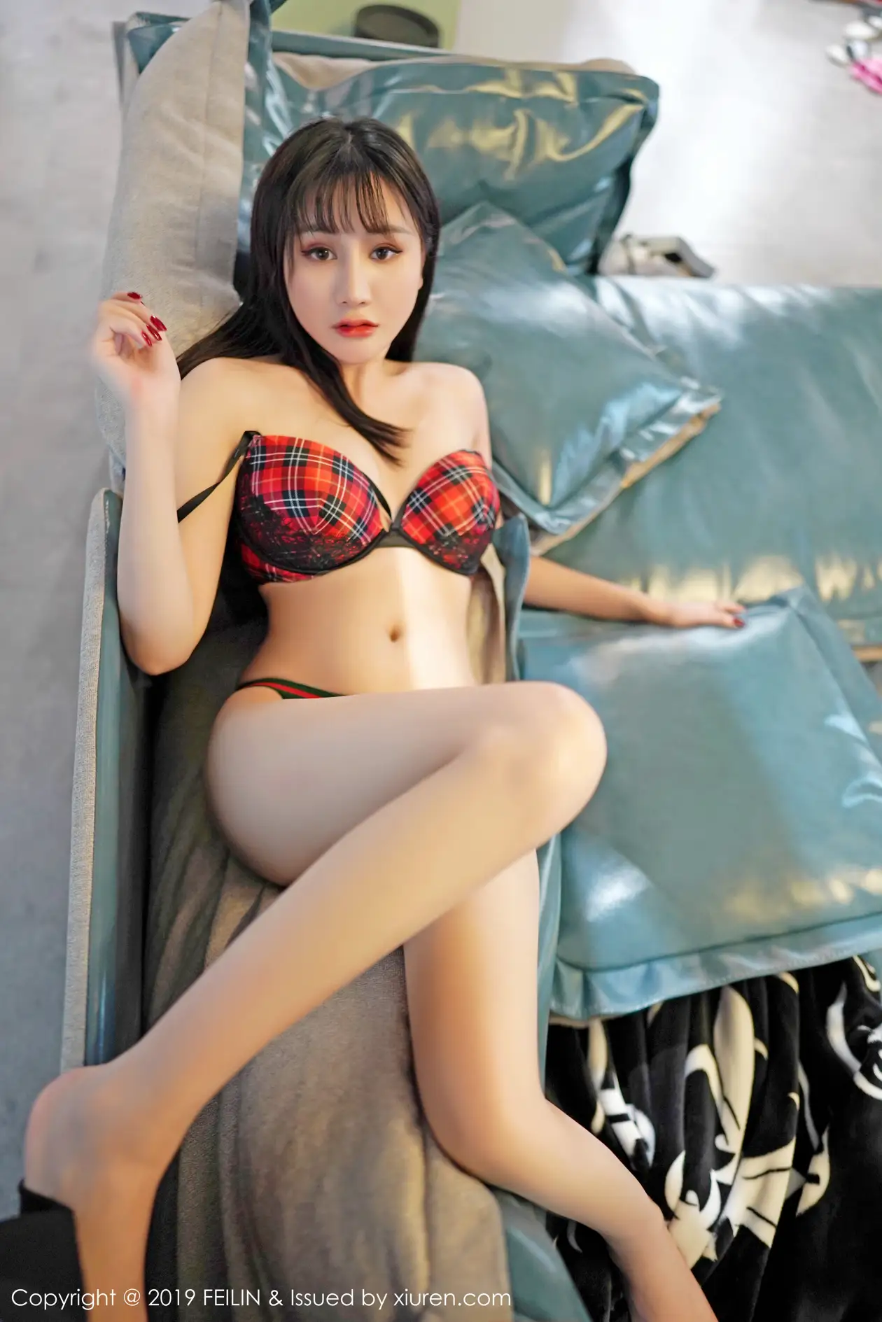 [嗲囡囡] 2019.09.05 VOL.205 – Celina青妍 [49P]govc