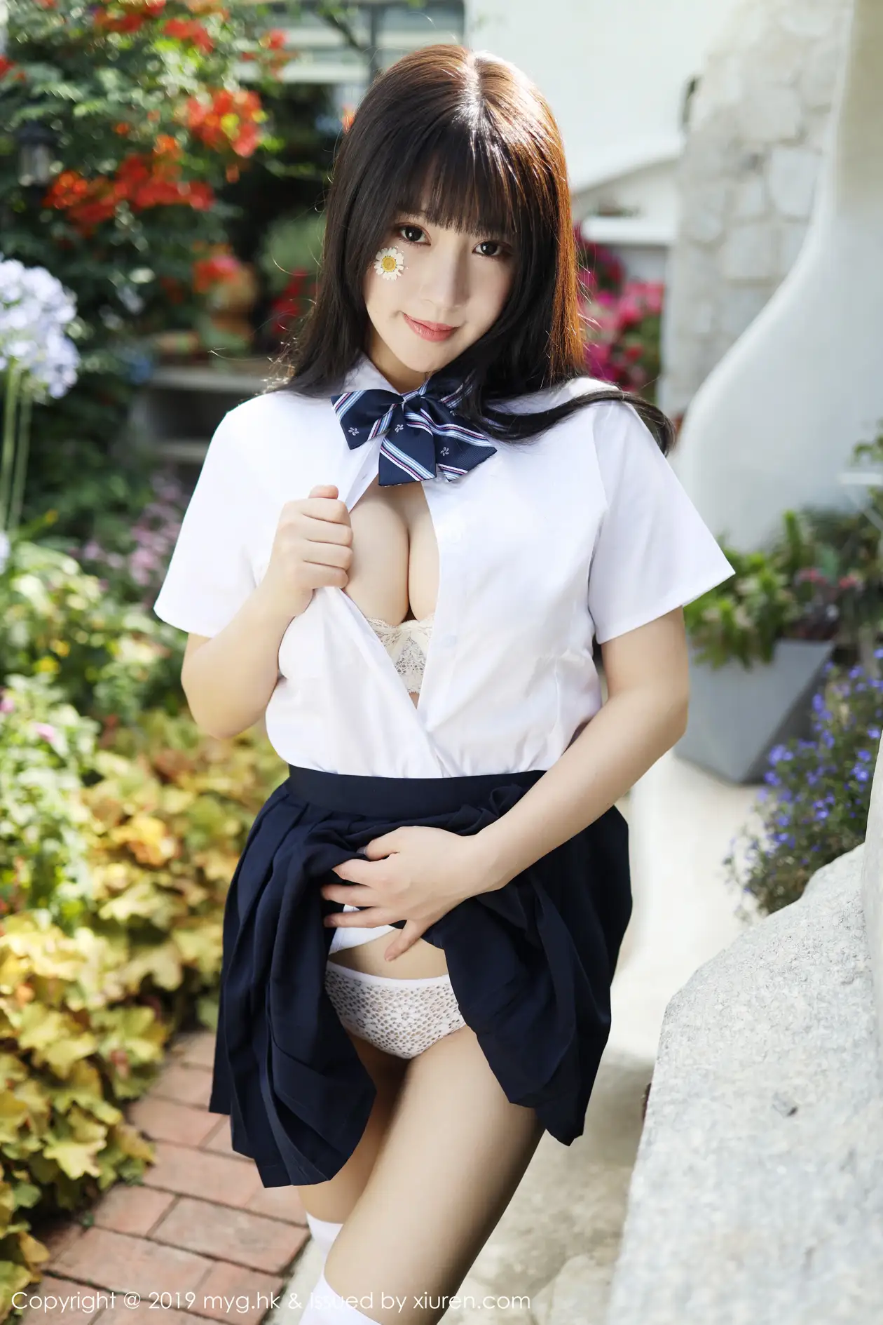 [美媛馆] 2019.10.09 VOL.394 – Flower朱可儿 [55P]FXPd