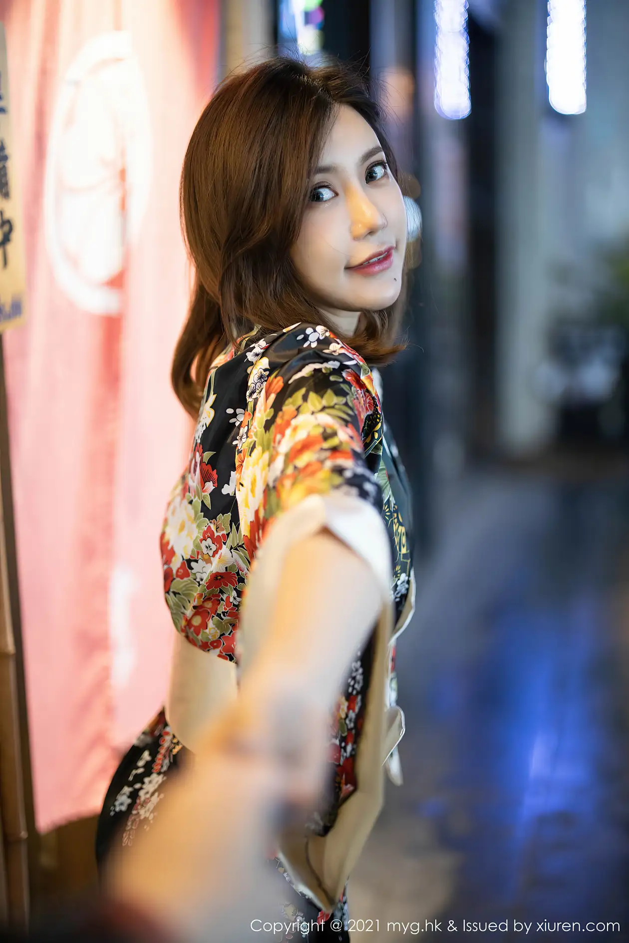 [美媛馆] 2021.03.25 VOL.501 – 绮里嘉Carina [74P]LkbB